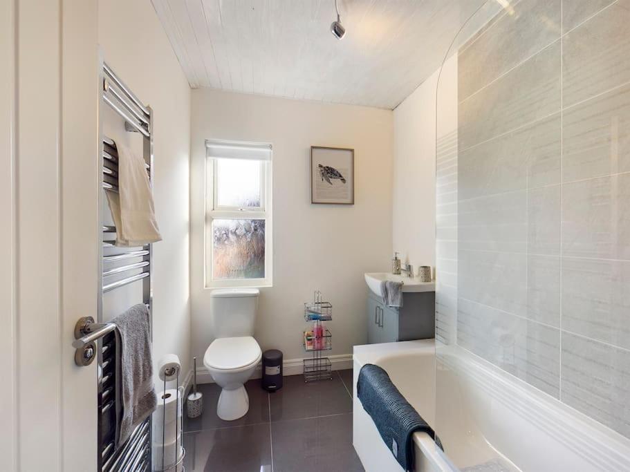 It'S Broadway Baby! Great House Close To City Centre Belfast Exterior foto